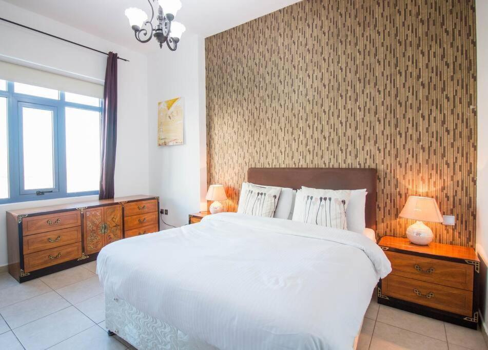 Ideal For Families Close To Amenities * Dubai