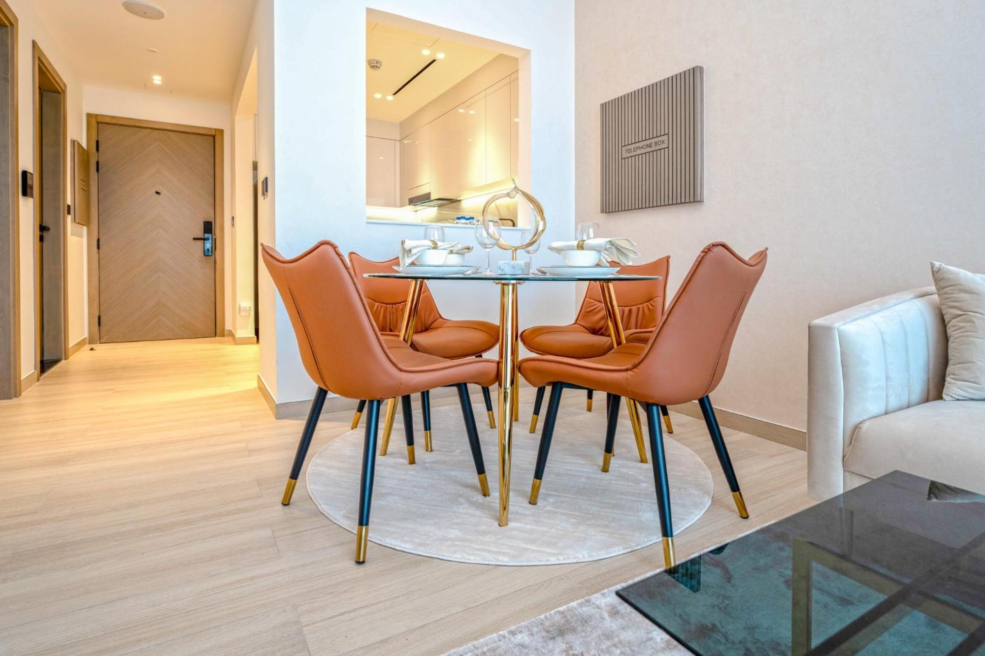 Easygo - Binghatti Heights 1br Comfortable * Dubai
