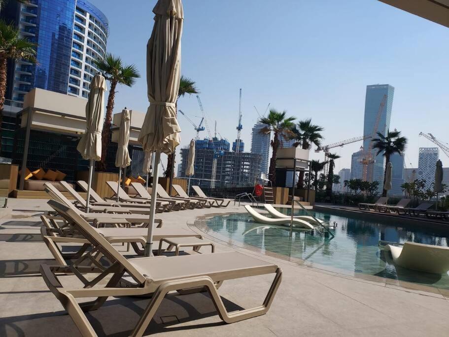 Apartment Luxury In Business Bay With Pool And Gym Dubai
