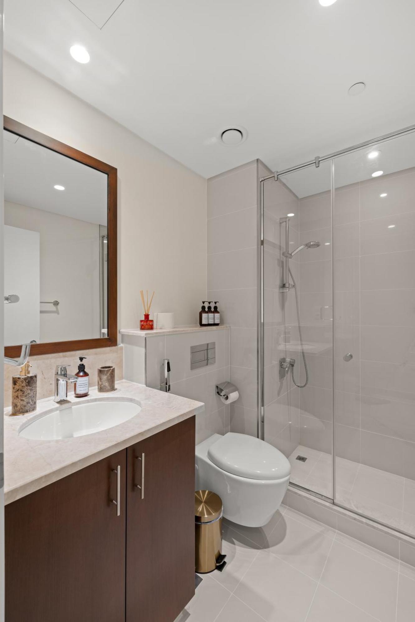 Apartment 2br In Downtown Dubai, Near Burj Khalifa