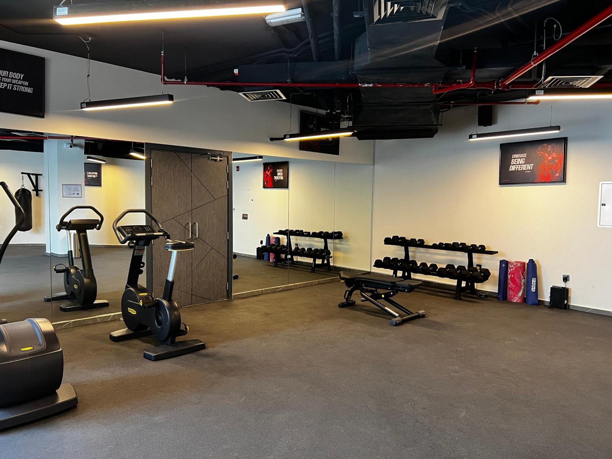 Silk Valley - Brand New With Pool And Gym * Dubai
