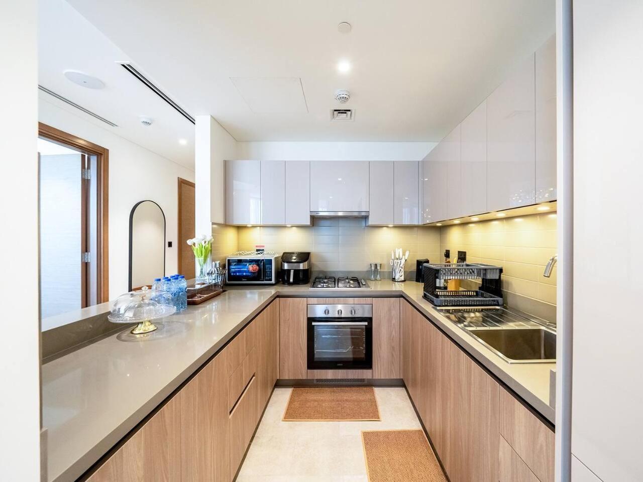 Stylish And Sleek Meydan 2 Bed Apartment Dubai