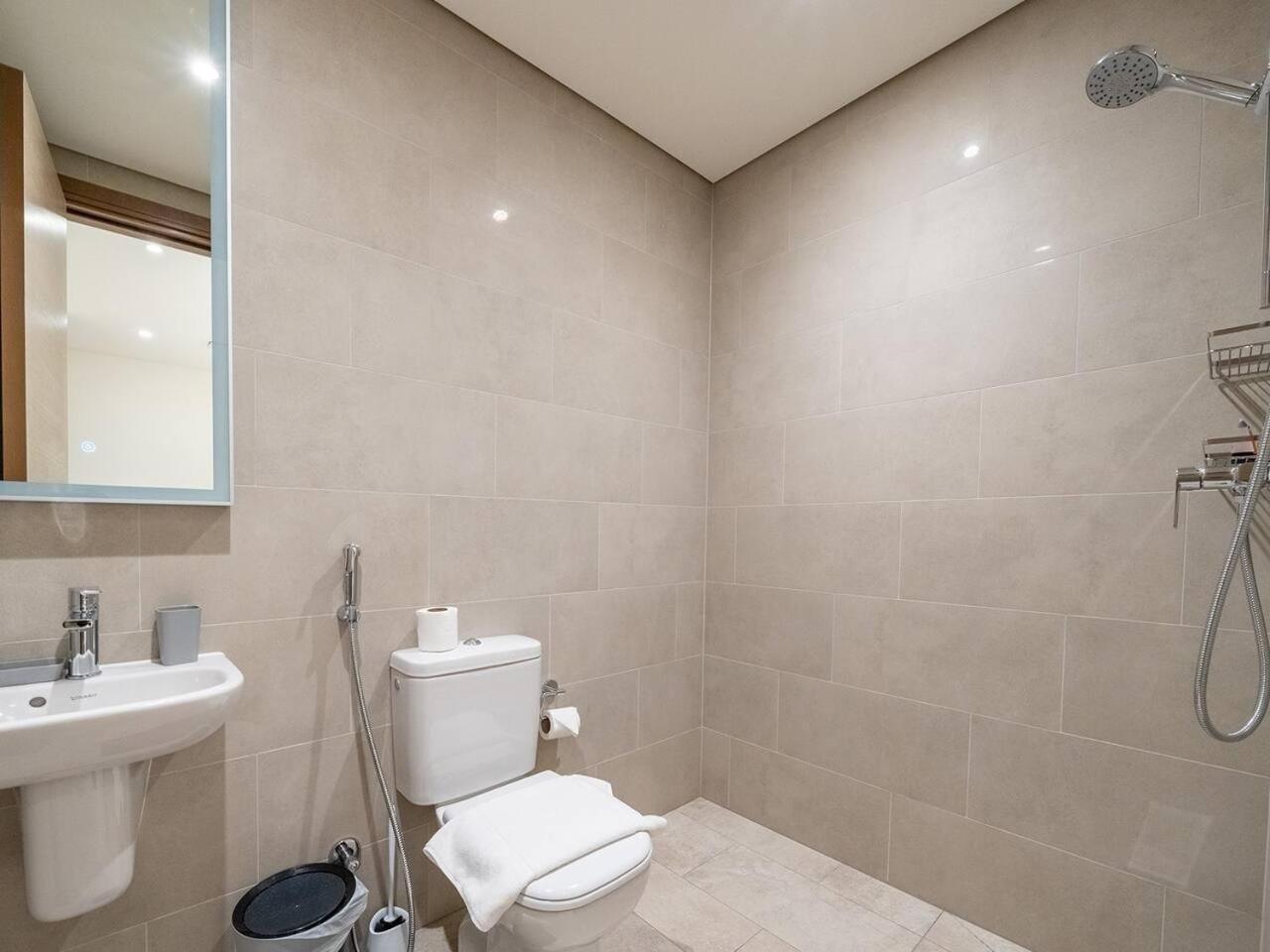 Stylish And Sleek Meydan 2 Bed