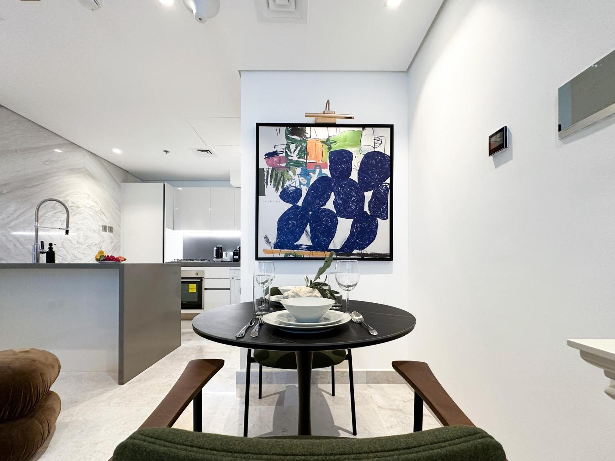 Trophy - Elevated Living In Luxurious Business Bay Loft Dubai