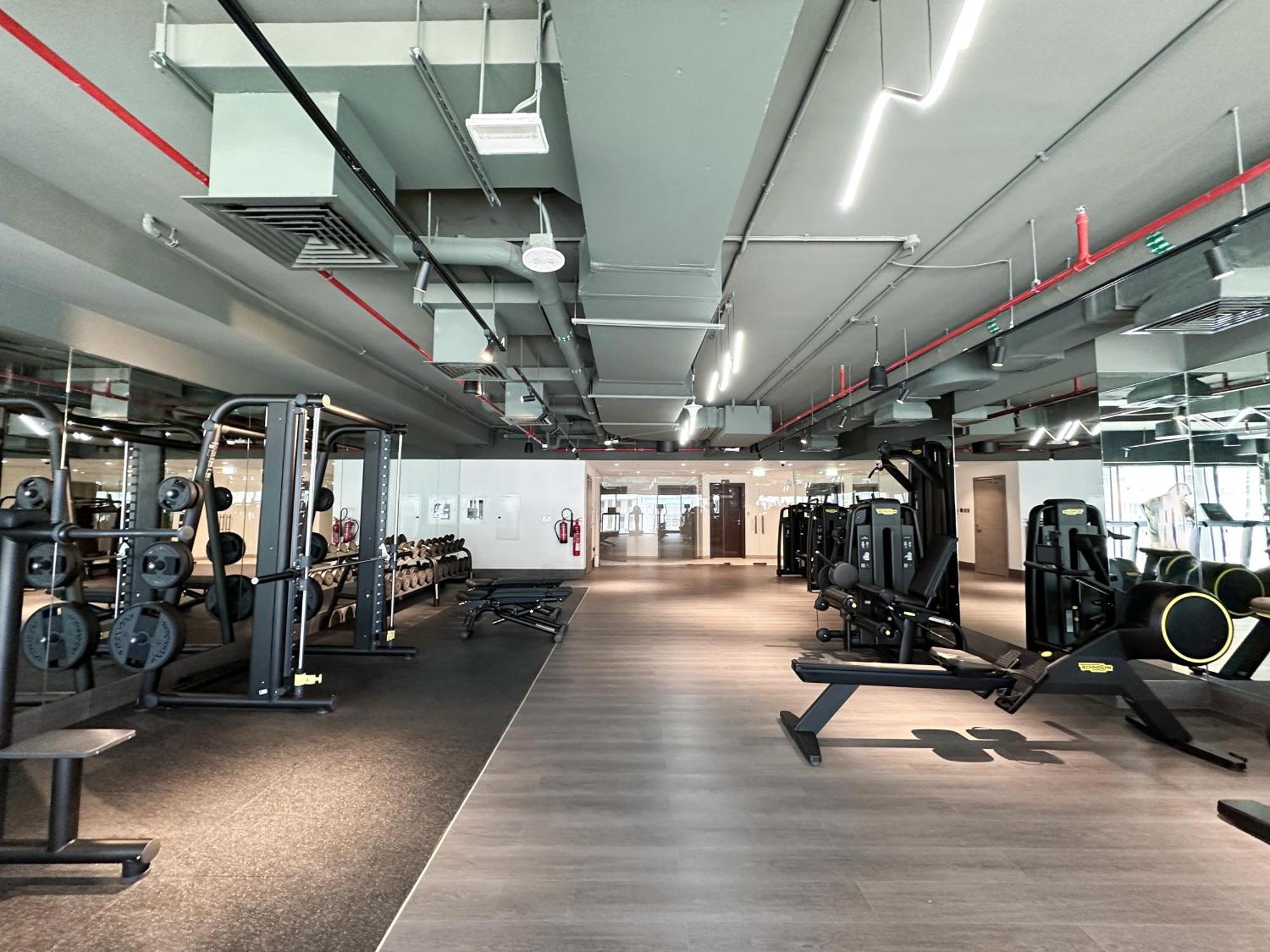 Trophy - Elevated Living In Luxurious Business Bay Loft Apartment Dubai