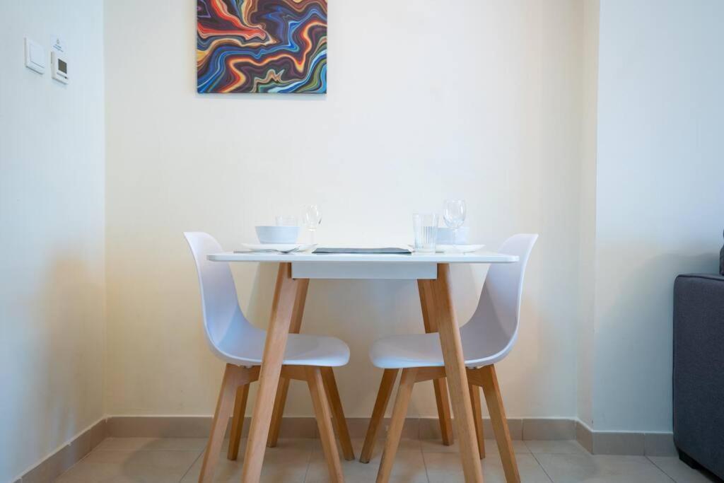 Rh - Spacious Studio, Near Mall, Downtown * Dubai