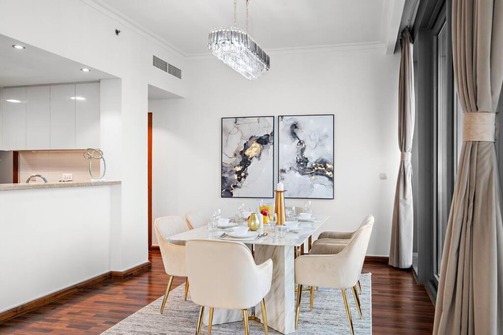 Apartment First Class 3br Burj Khalifa & Fountain Views *