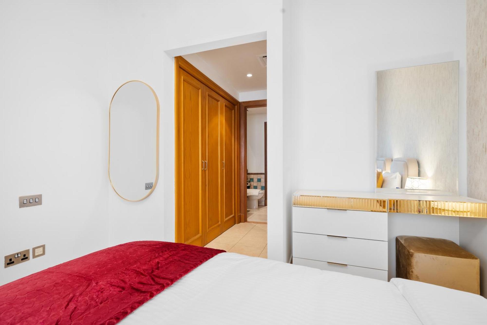 Rehan Suites, Downtown Dubai, Near Burj Khalifa & Mall - Homes Dubai