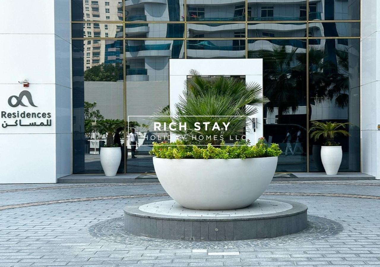 Full Seaview 2br In Stella Maris, Marina Apartment Dubai