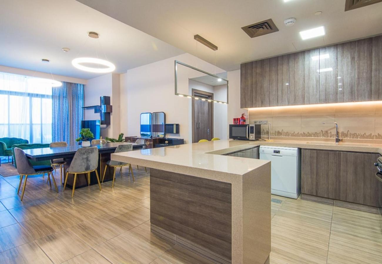 Mbl 2 Bdr, Jlt * Dubai
