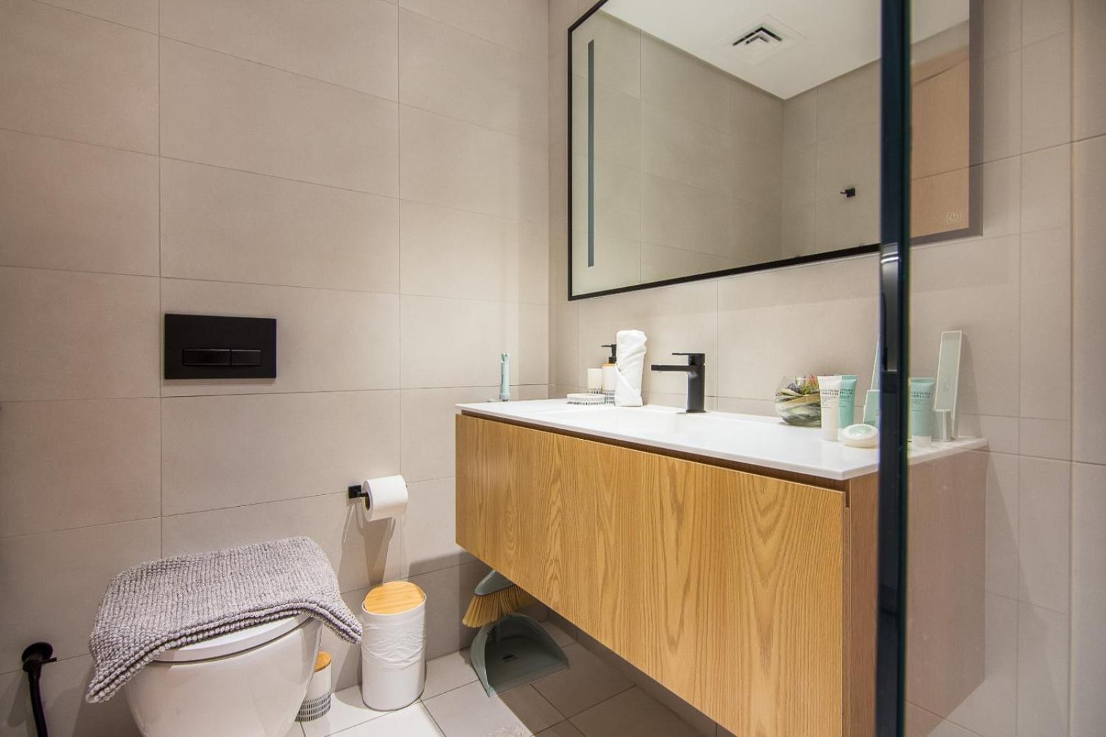 Marquise Square Studio, Business Bay
