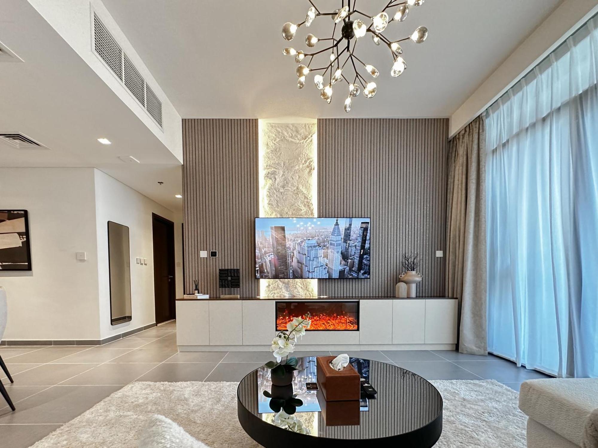Trophy - Ultra Luxury With Fireplace *