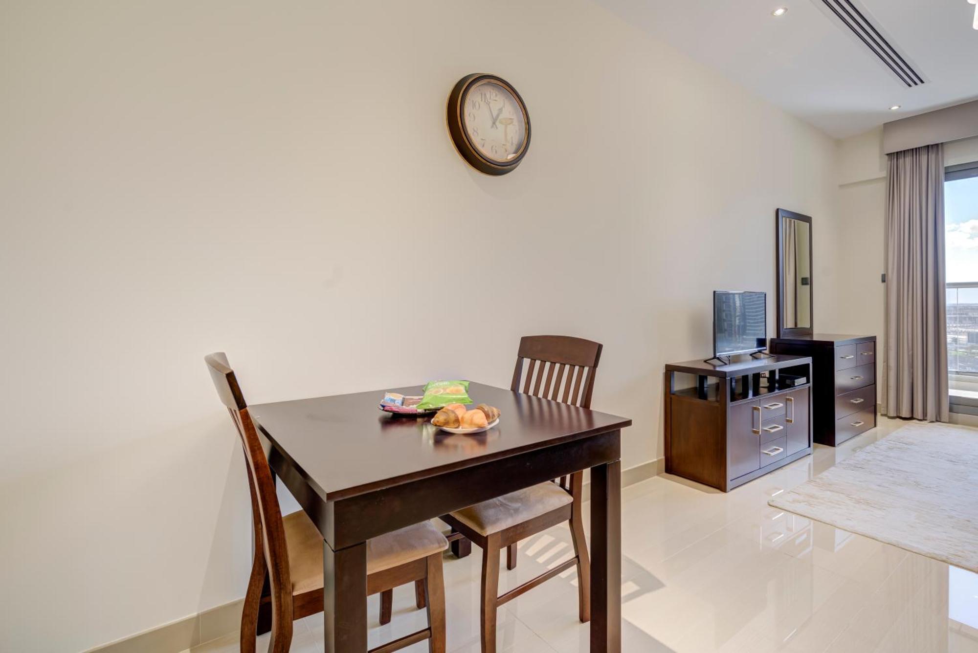 Apartment Trophy - Idyllic Haven In Downtown