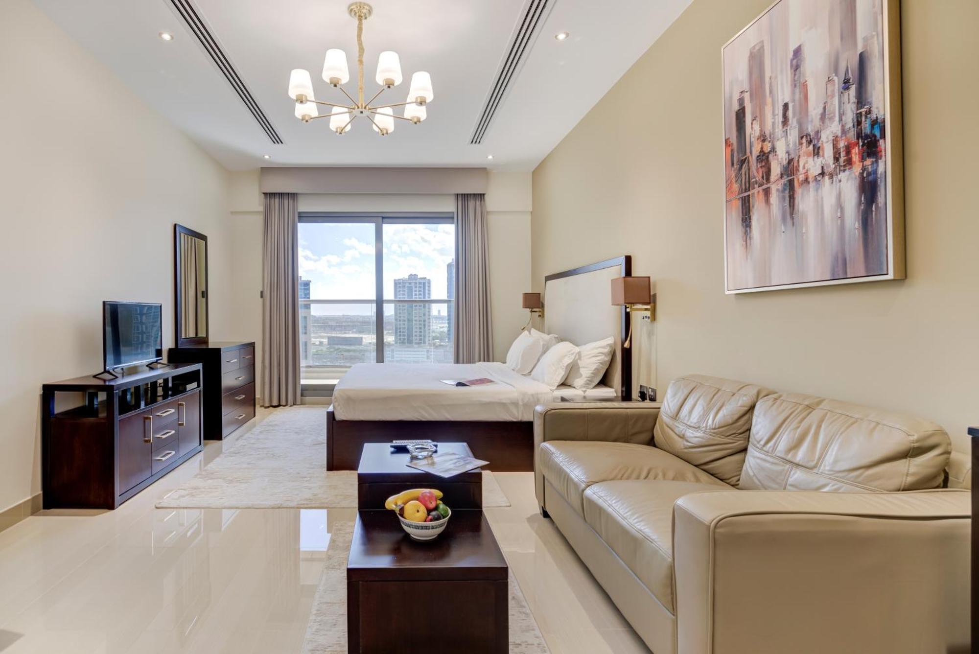 Trophy - Idyllic Haven In Downtown Apartment
