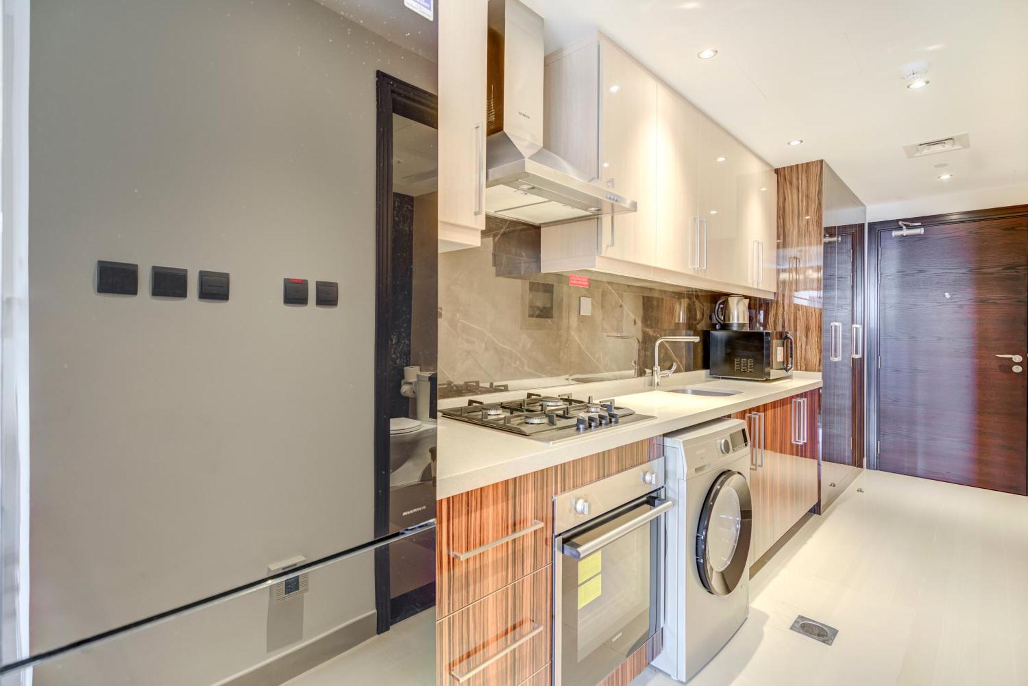 Trophy - Idyllic Haven In Downtown Apartment *