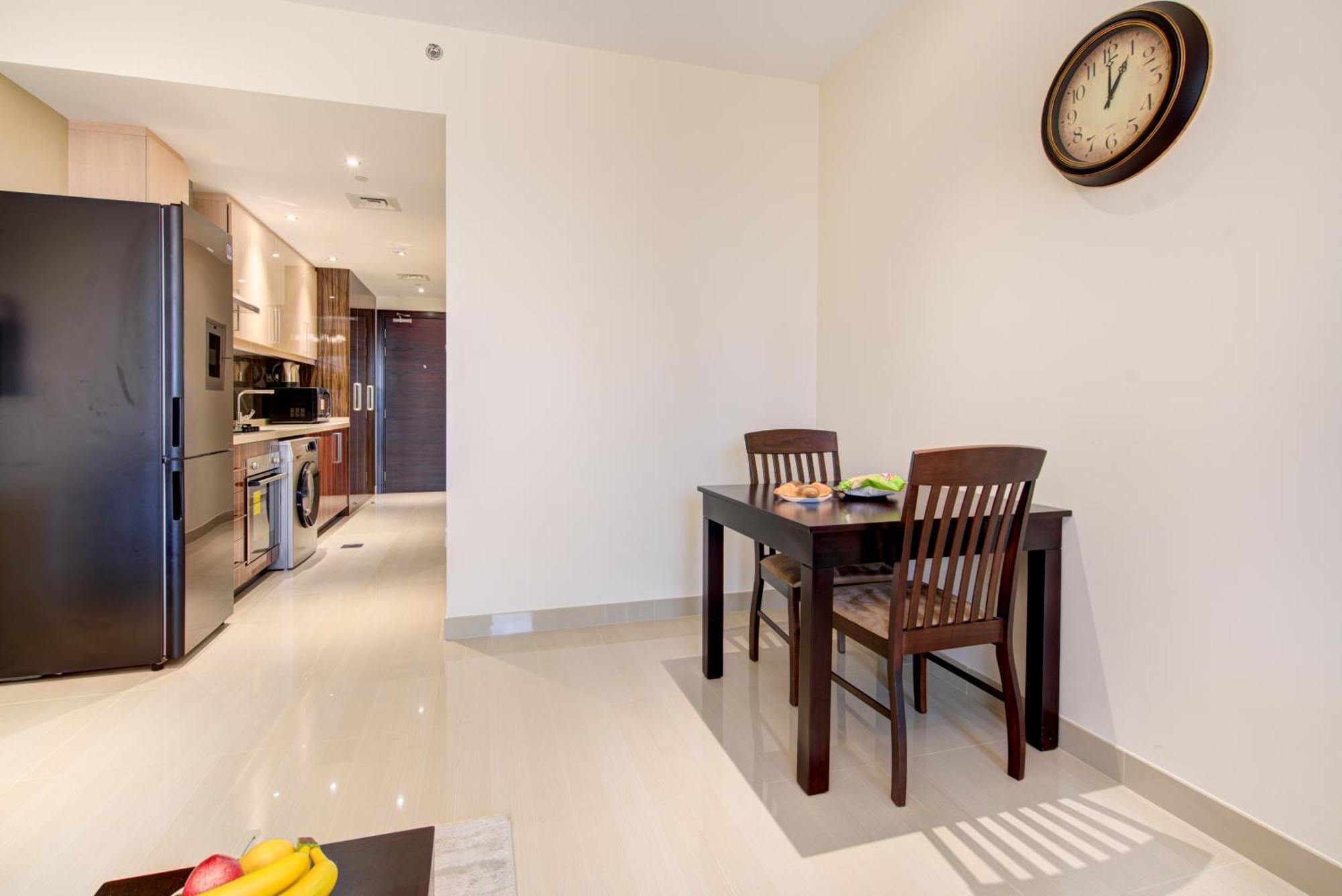 Apartment Trophy - Idyllic Haven In Downtown