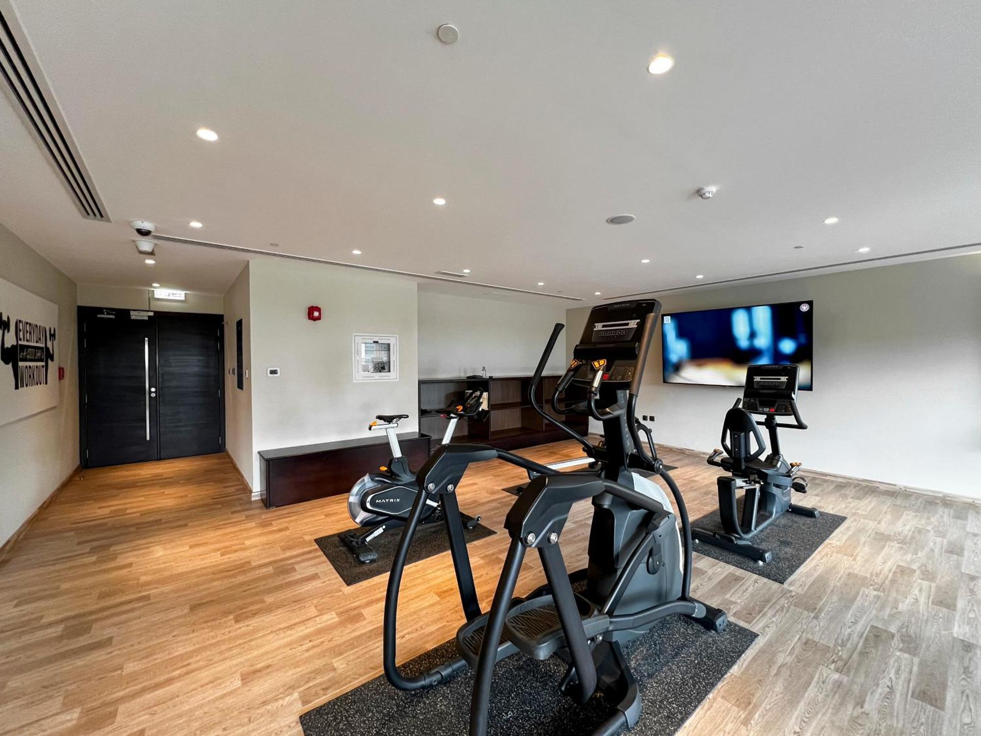 Trophy - Idyllic Haven In Downtown