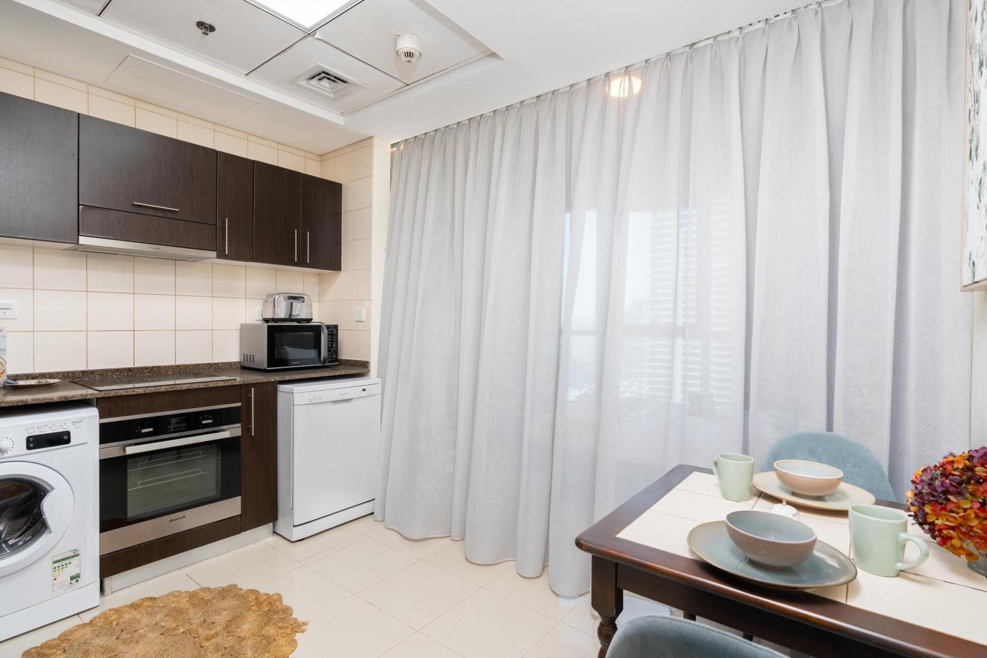 Vacay Lettings - Bay Tower - *
