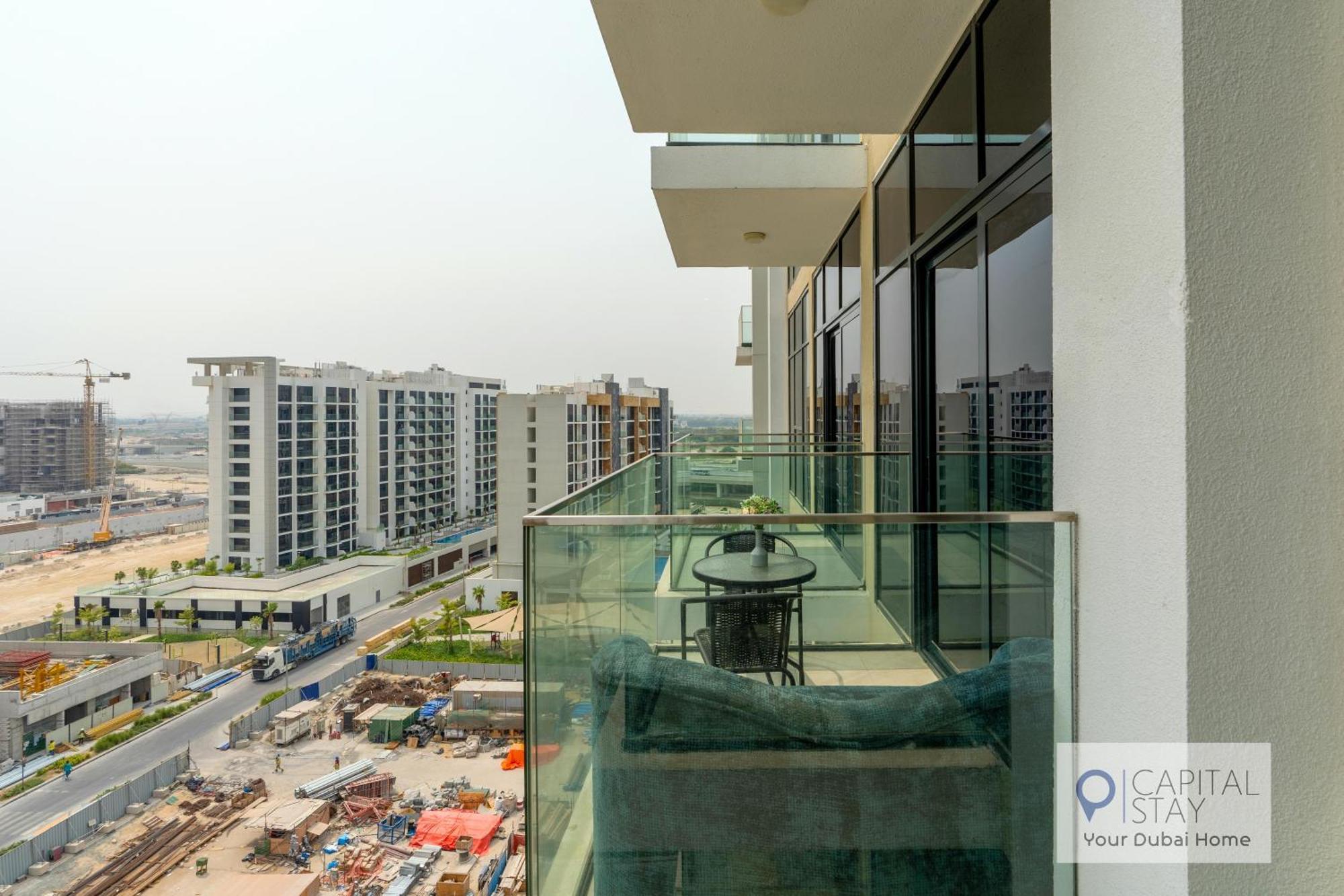 Cozy In Azizi Riviera Dubai