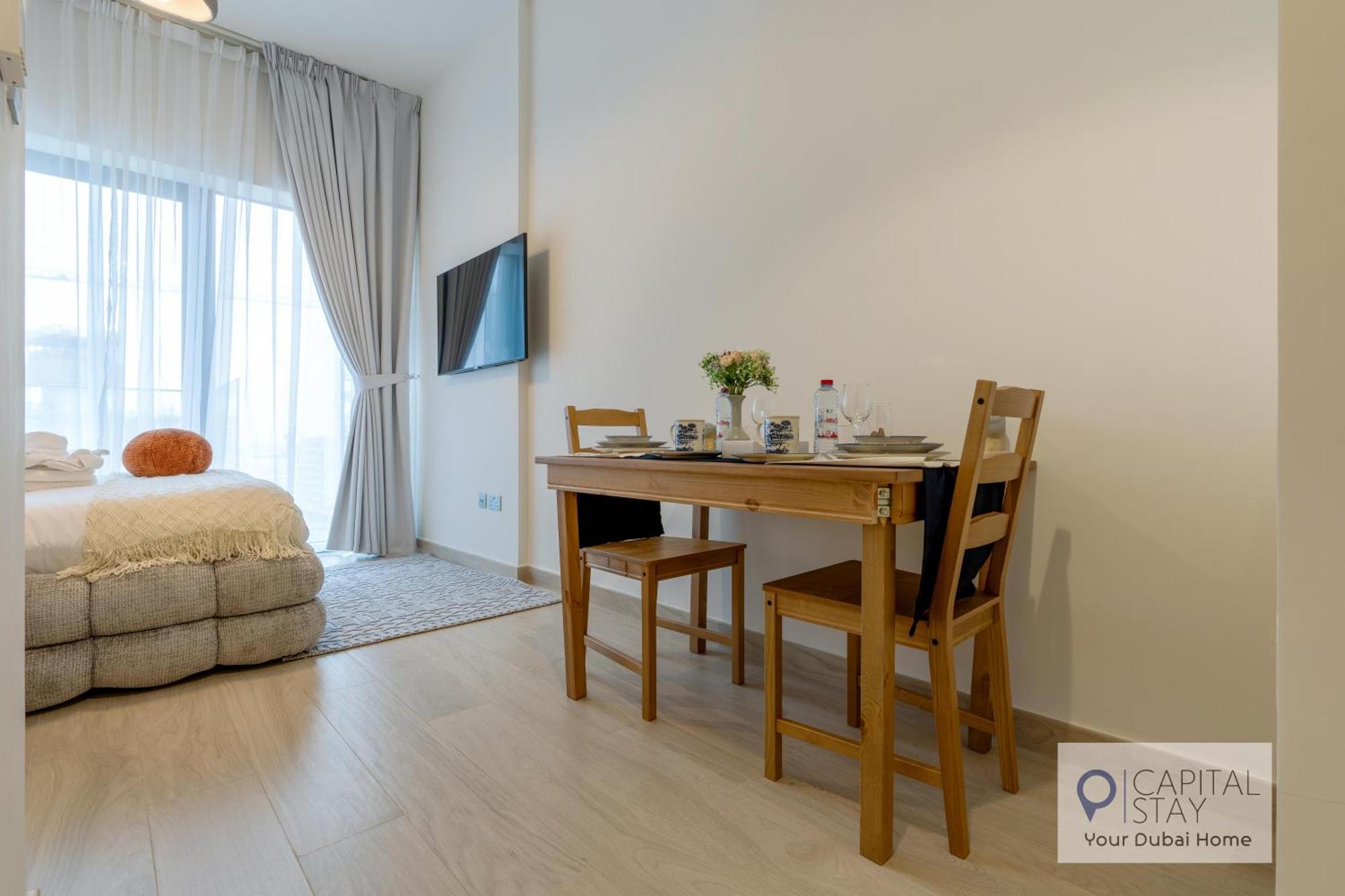 Cozy In Azizi Riviera