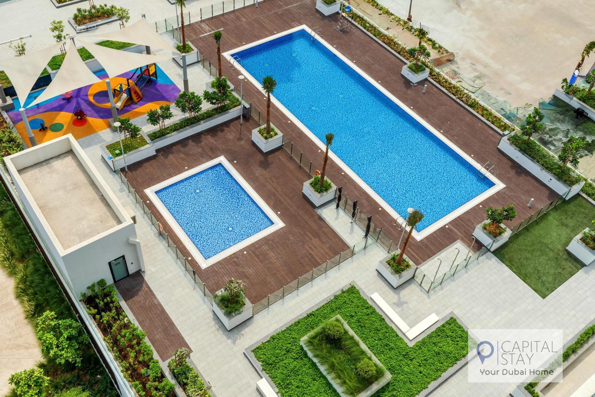 Cozy In Azizi Riviera Apartment *