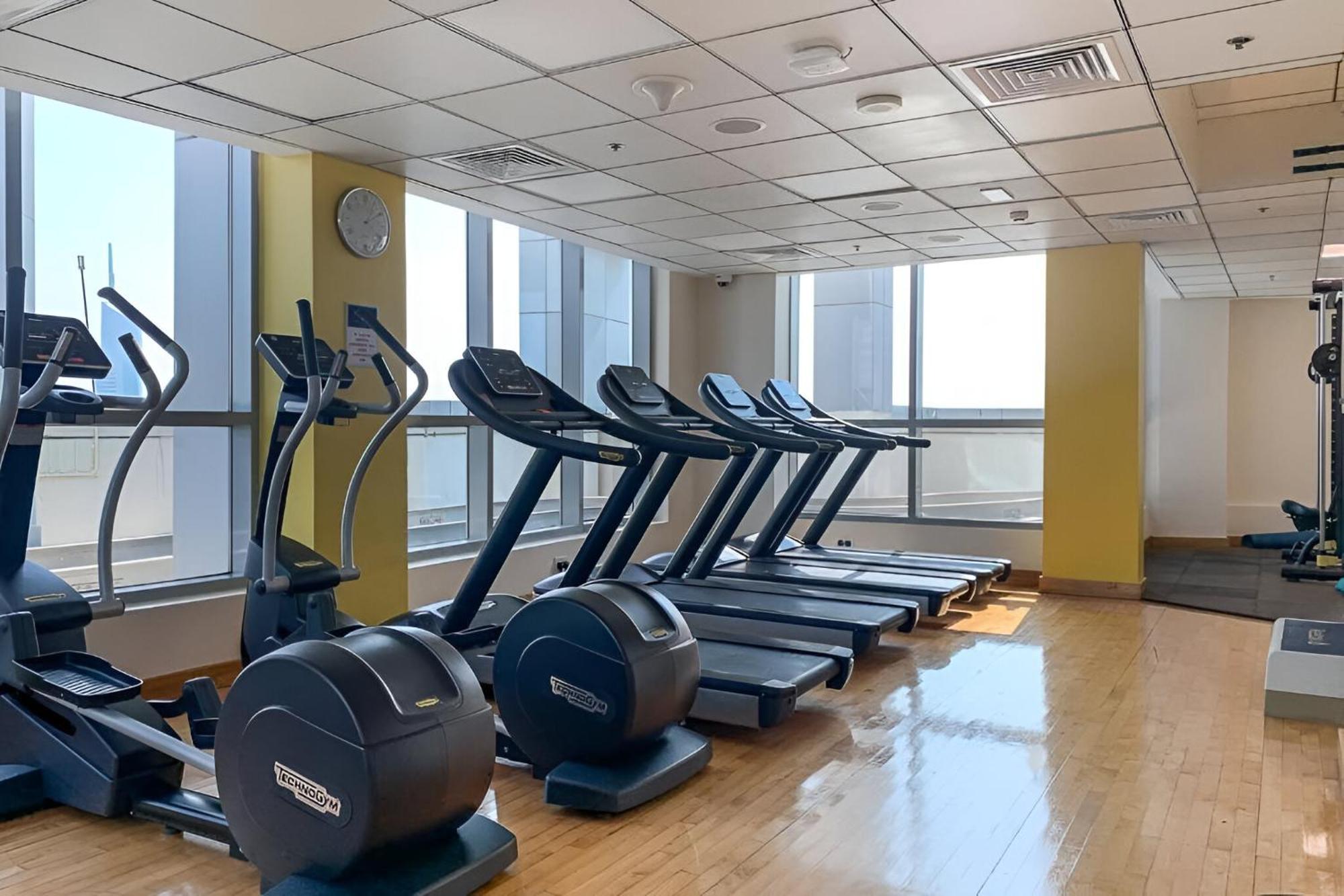 Vacay Lettings - Bay Tower - * Dubai