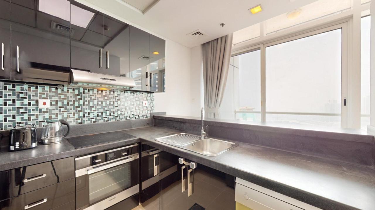 Botanica Tower - Spacious Two Bed With Marina View Apartment *
