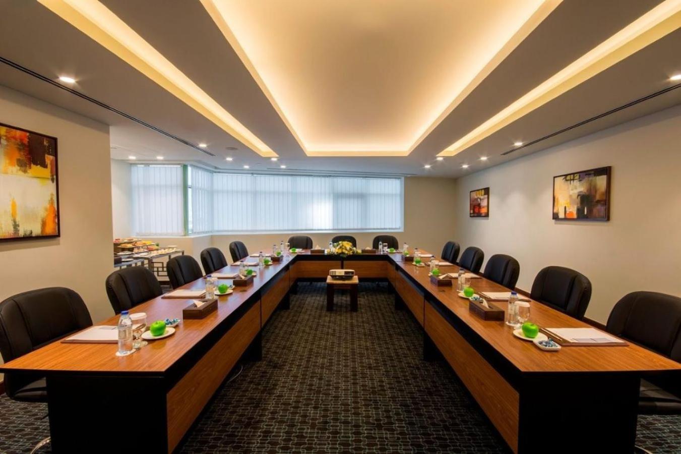 Golden Tulip Media Hotel Dubai