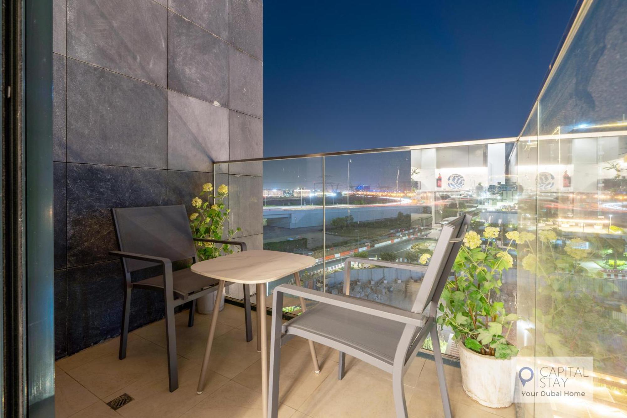 Apartment Cozy In Azizi Riviera Dubai