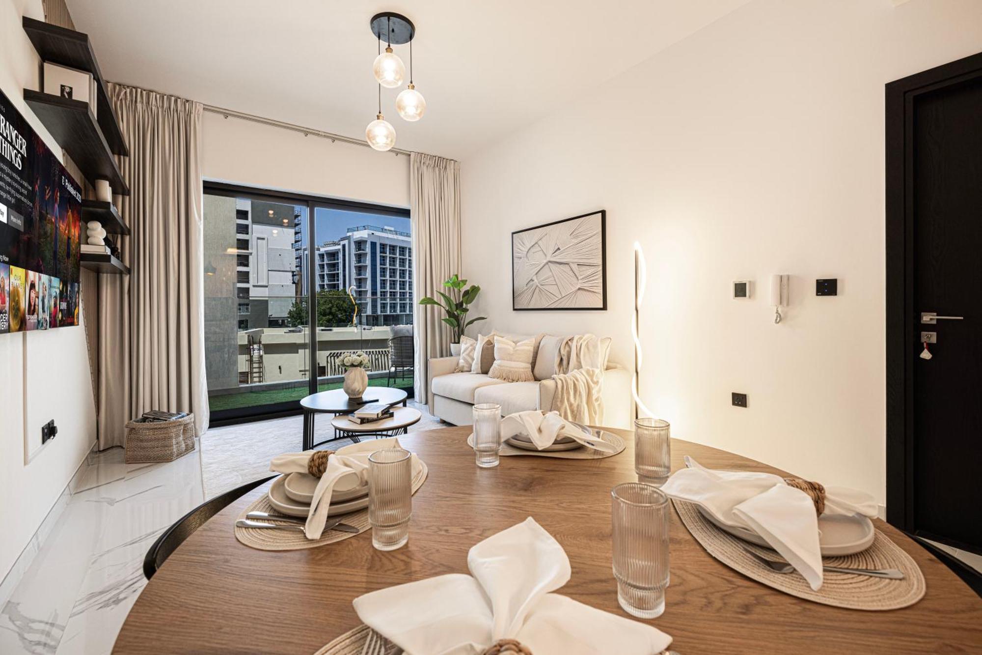 Brand New 1br With Pool, Sauna & Gym * Dubai