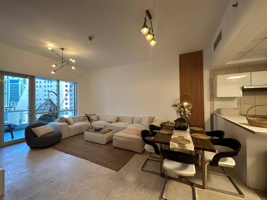 Cozy 2bhk With Marina Views * Dubai