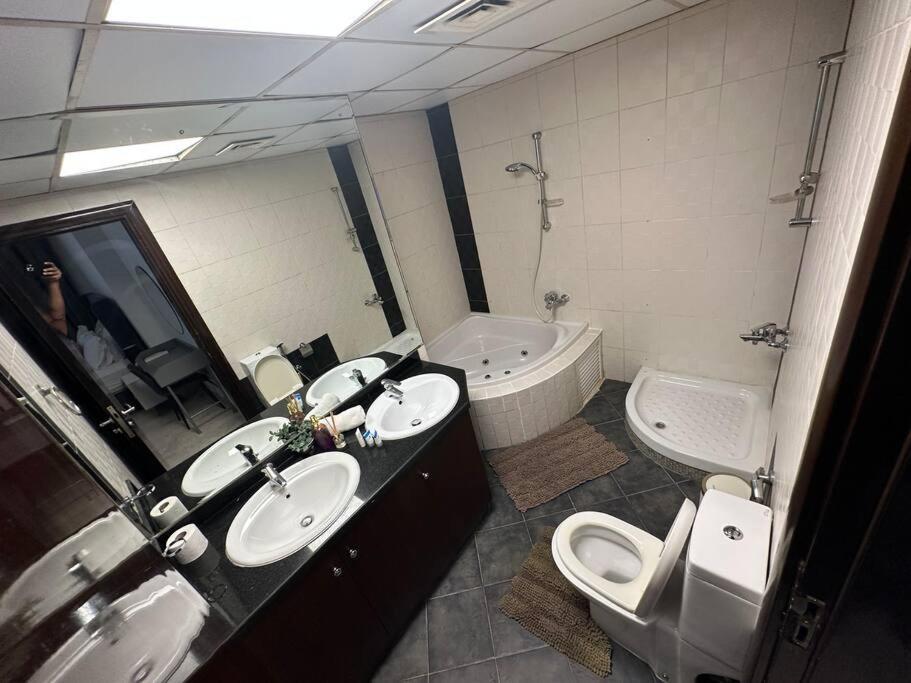 Cozy 2bhk With Marina Views Apartment