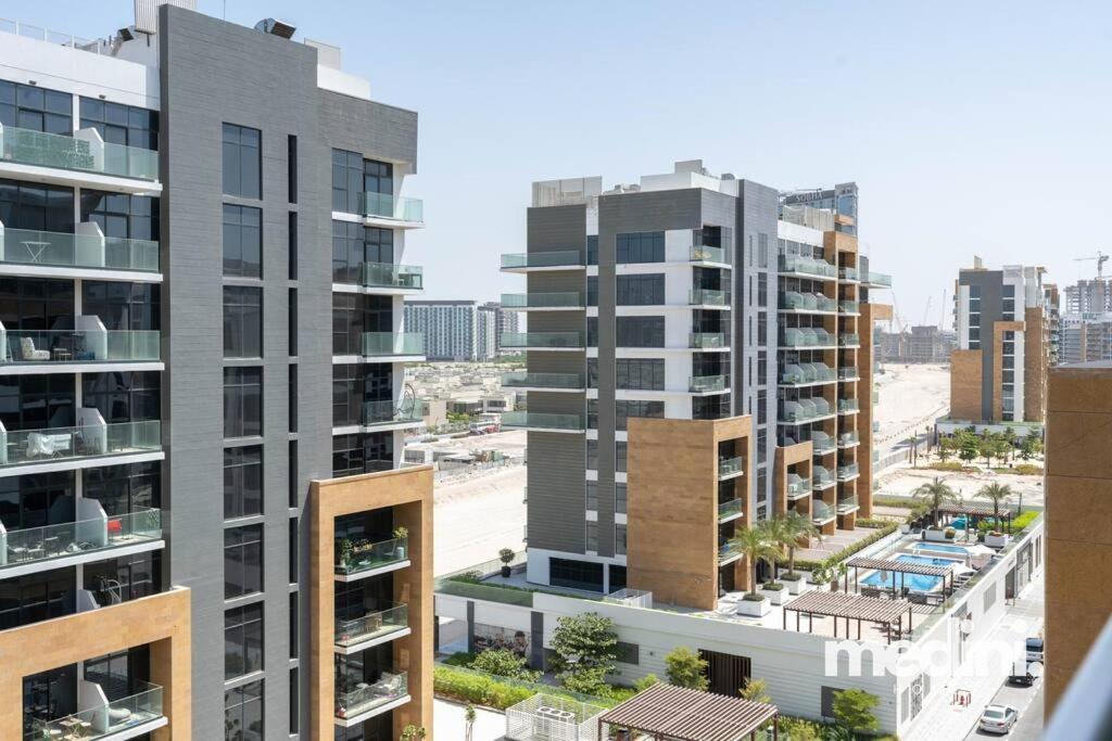 Azizi Riviera - 12min From Downtown * Dubai