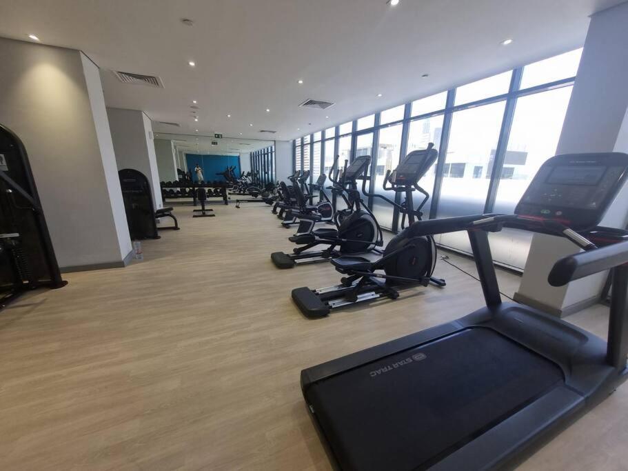 Apartment Azizi Riviera - 12min From Downtown