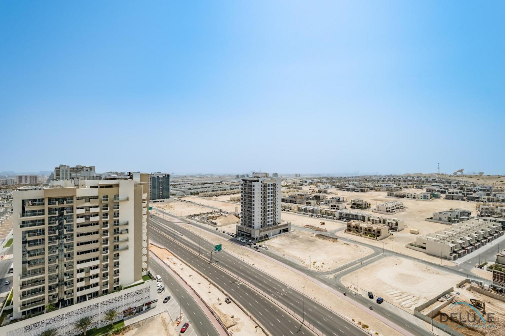 Apartment Inviting In Starz Tower 1, Al Furjan By Deluxe Homes