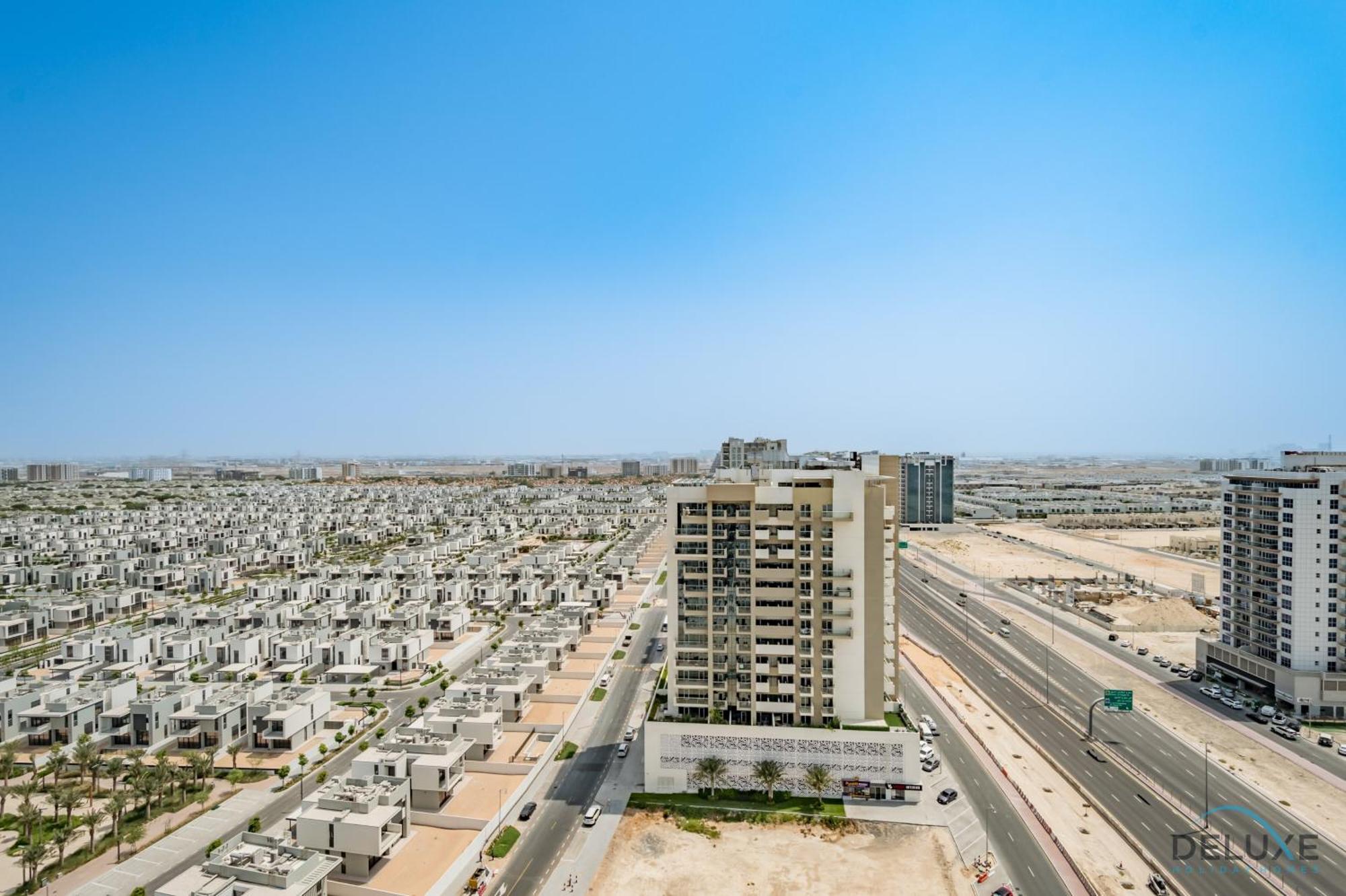 Apartment Inviting In Starz Tower 1, Al Furjan By Deluxe Homes *