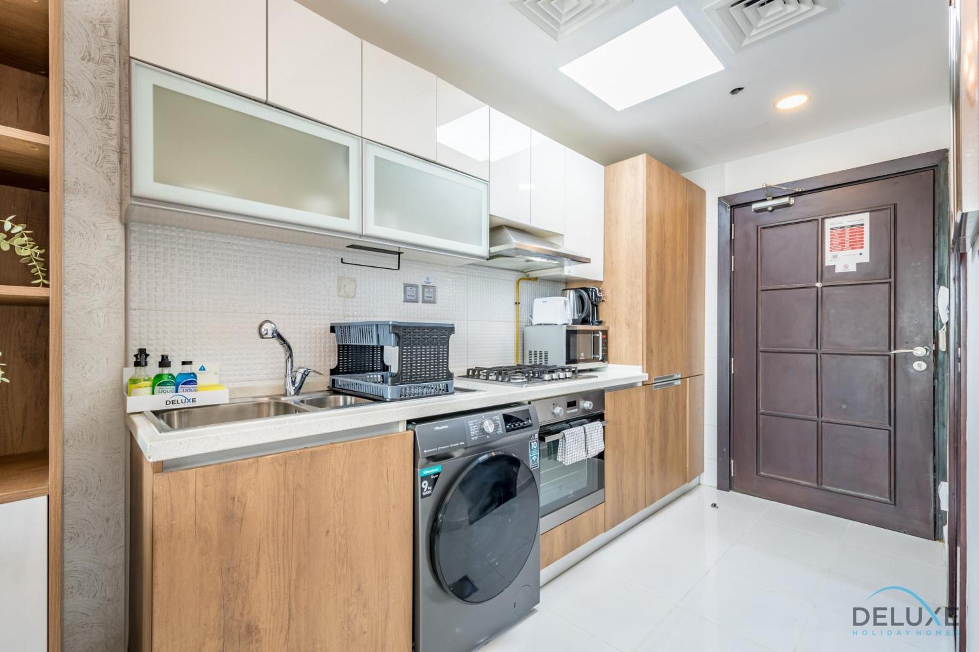 Inviting In Starz Tower 1, Al Furjan By Deluxe Homes *