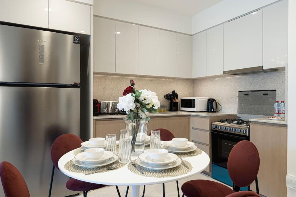 Apartment Lux With Full Burj View I 1 Min Mall