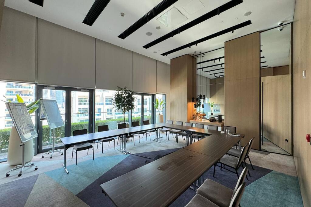 Vida Marina Residences Apartment