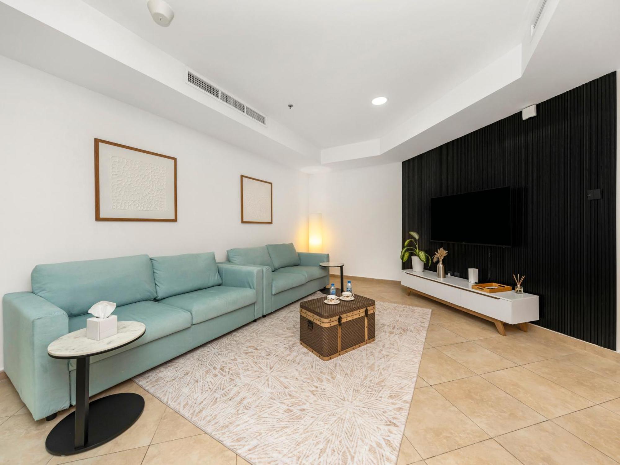 Stunning Panoramic Sea & Marina Skyline View Apartment Dubai