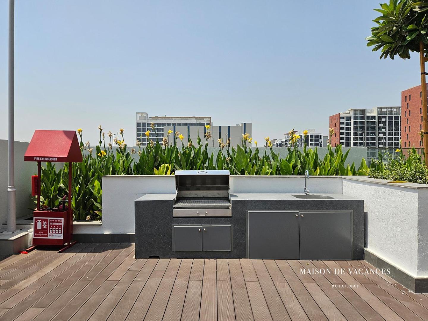 Cozy 10mins Away From Mall Dubai