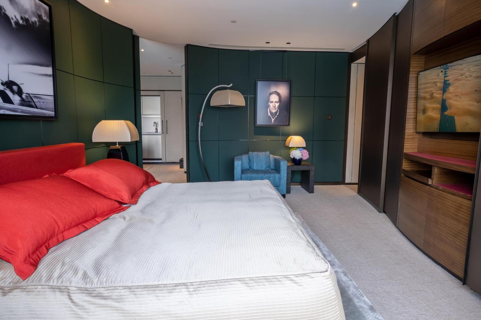 Lux 1-br In Armani Residences *