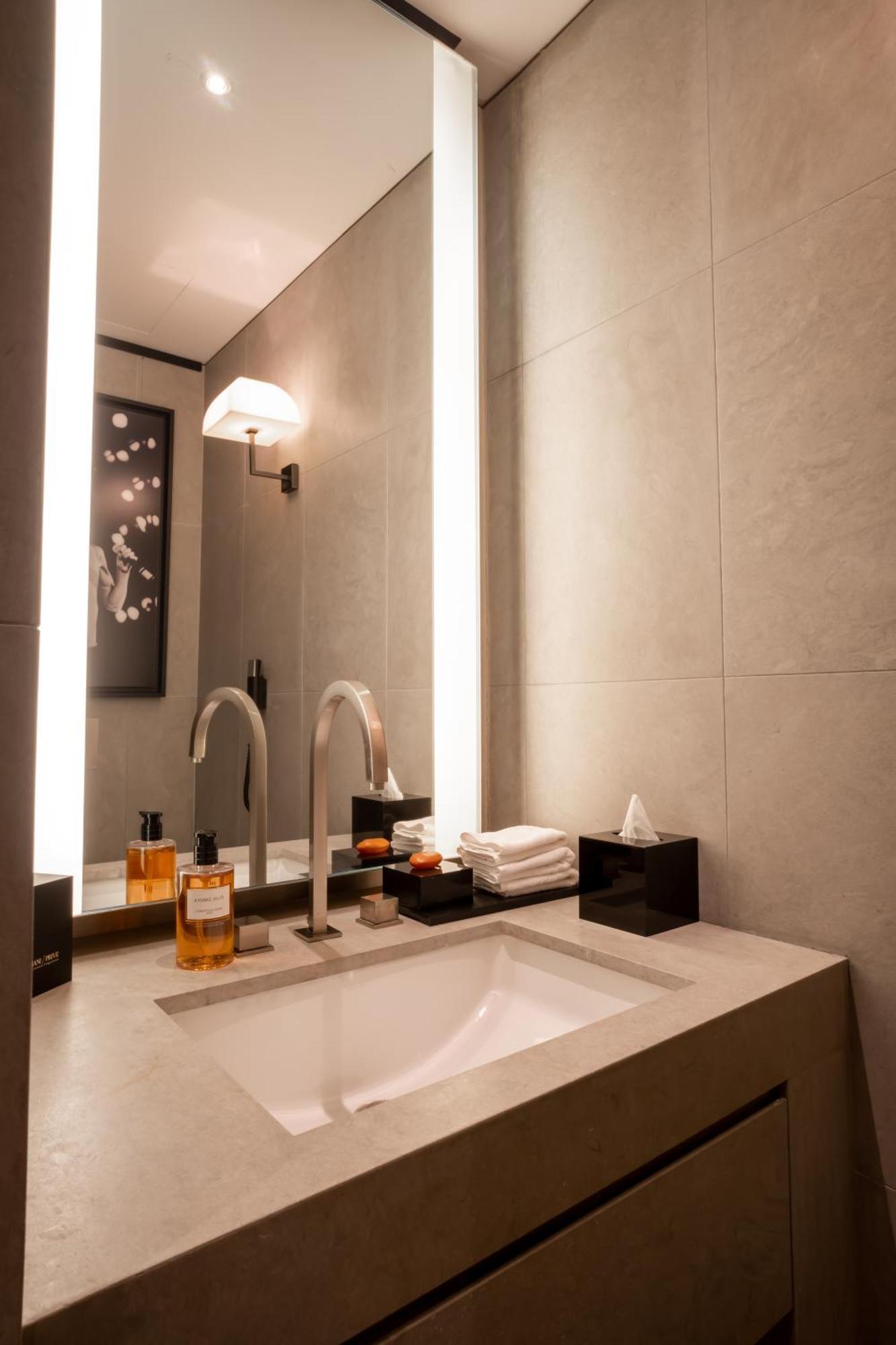 Lux 1-br In Armani Residences * Dubai
