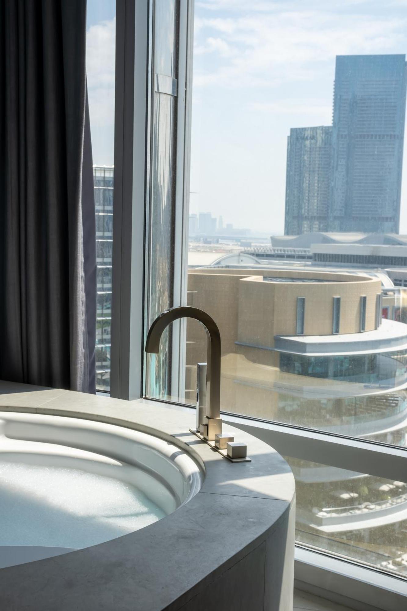 Apartment Lux 1-br In Armani Residences *