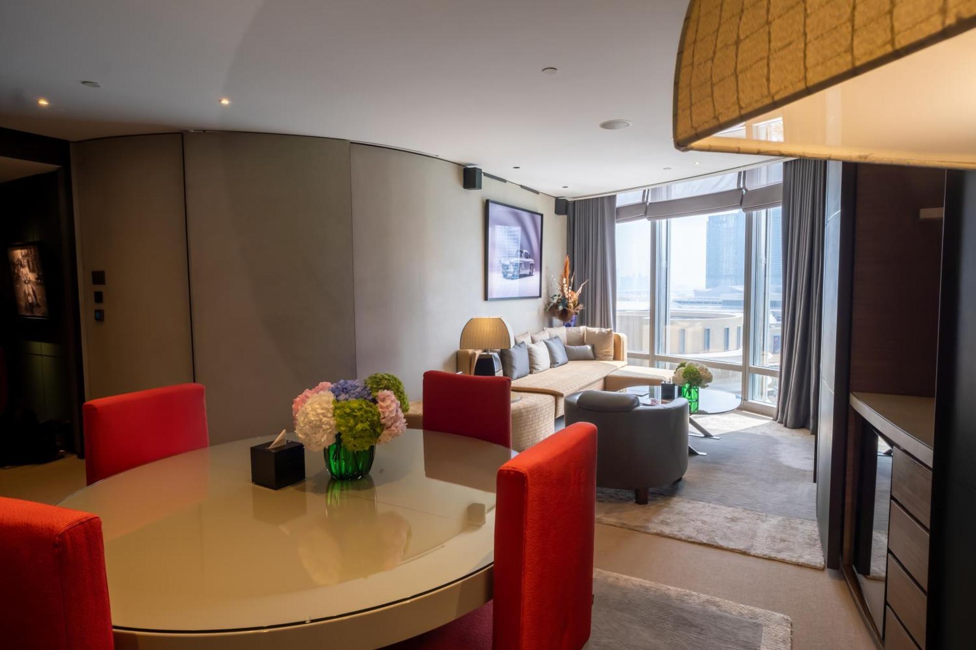 Lux 1-br In Armani Residences *