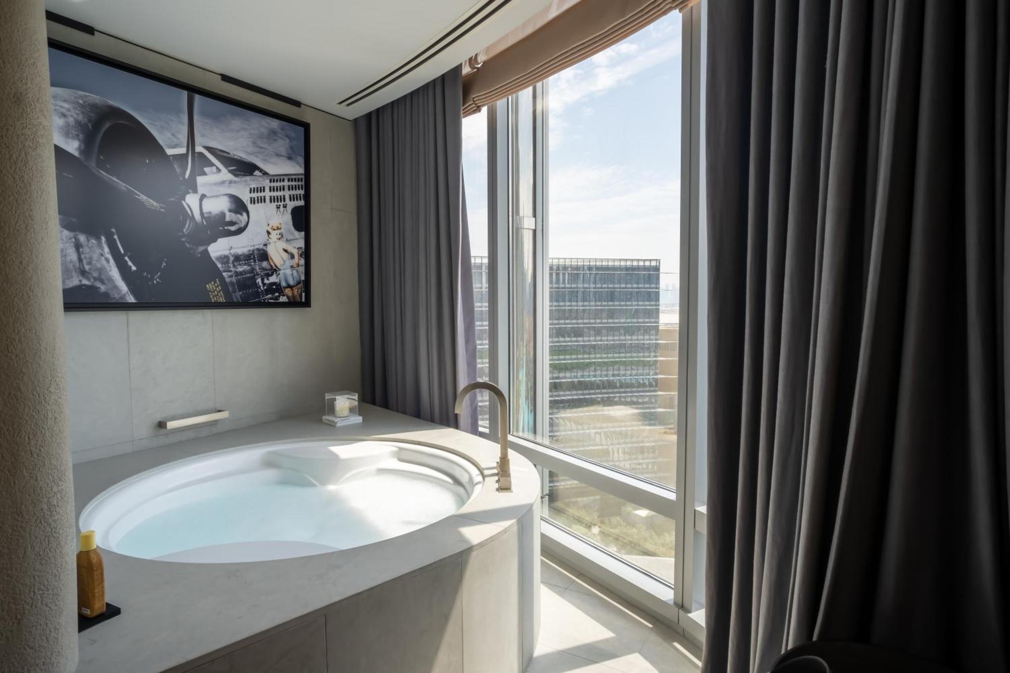 Lux 1-br In Armani Residences Dubai