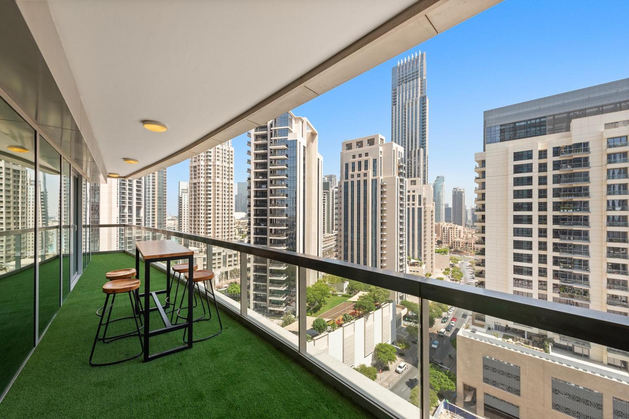 Apartment First Class 2br With Full Boulevard View *