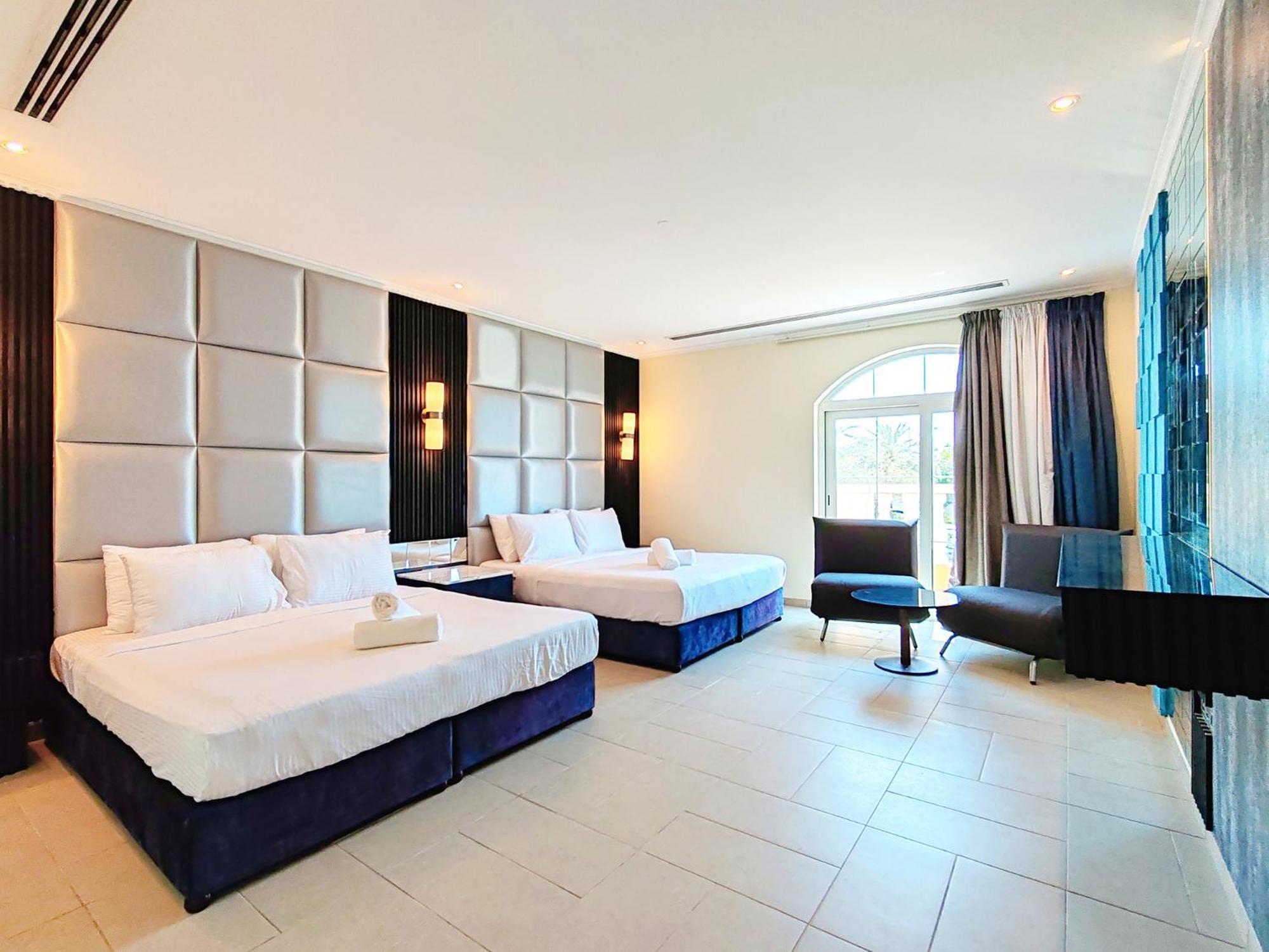 Royal Private Pool, Lux 7-bedroom On Marina *