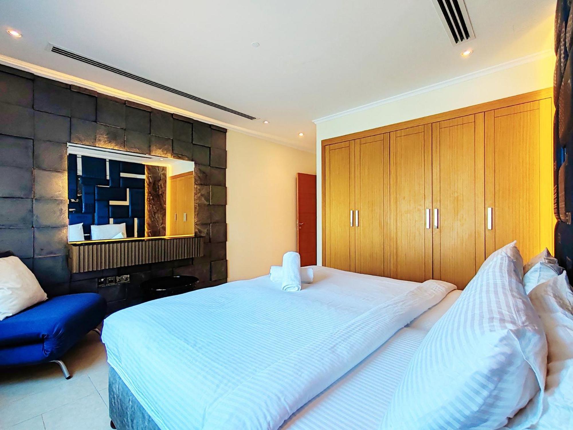 Royal Private Pool, Lux 7-bedroom On Marina * Dubai