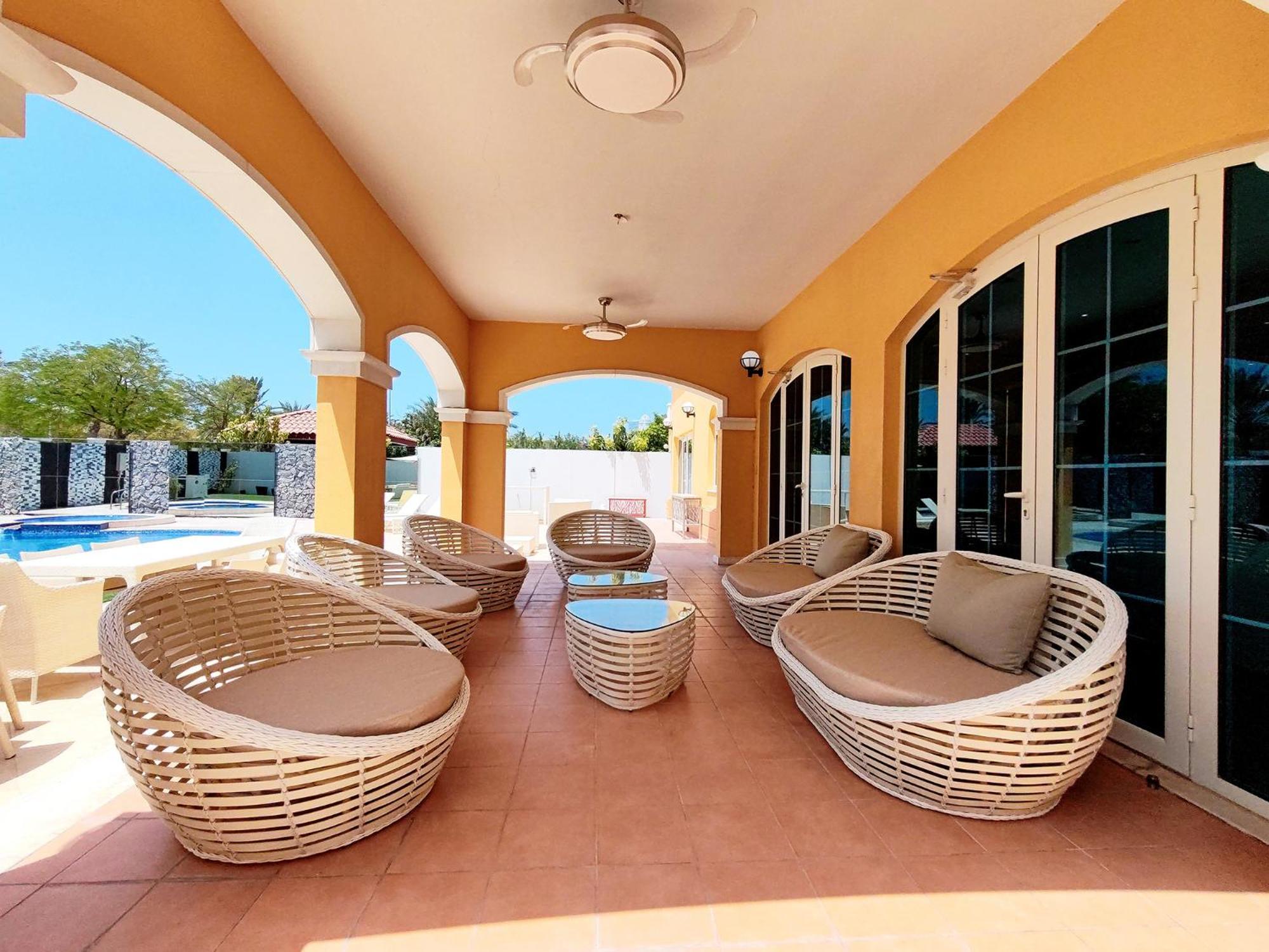 Royal Private Pool, Lux 7-bedroom On Marina Villa